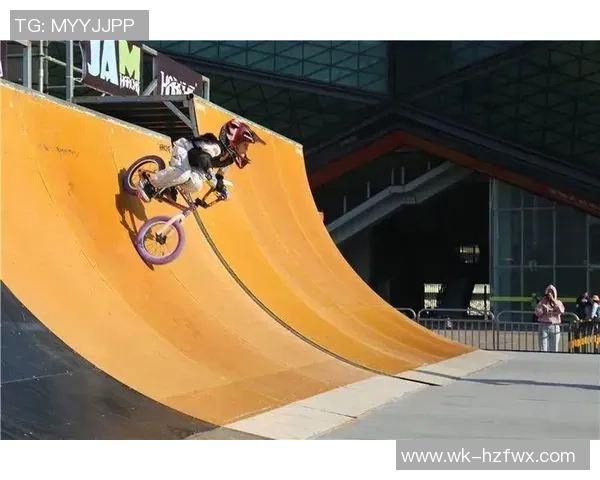 深圳攀岩队在极限运动嘉年华中的精彩表现与节奏分析